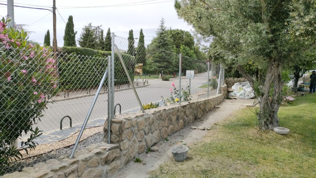 Muro de piedra en La Chopera (Las Rozas) - foto 4