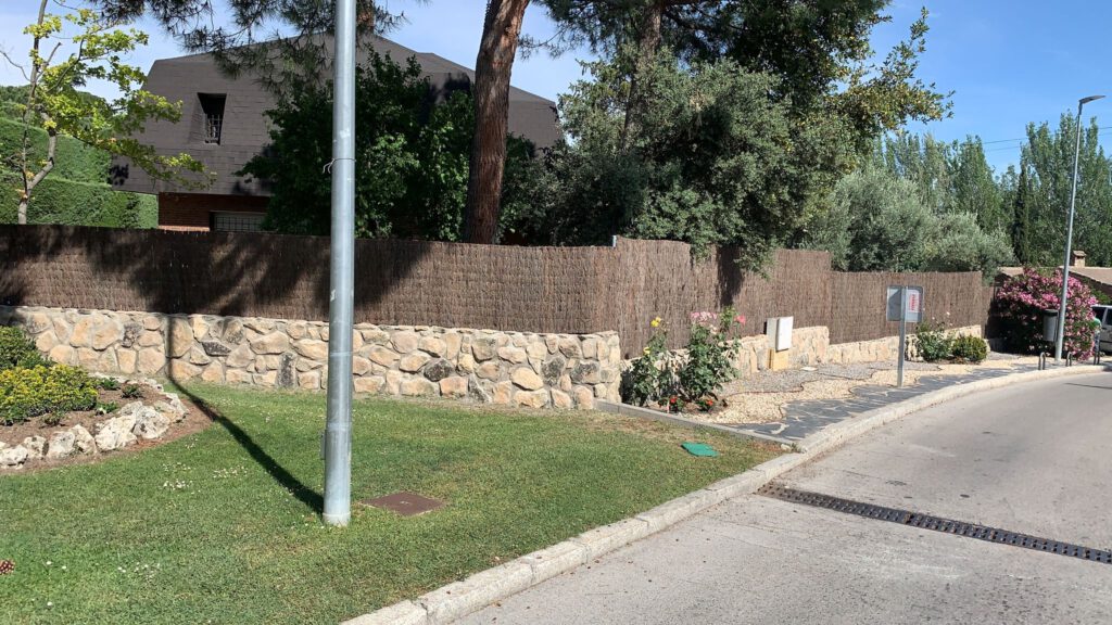 Muro de piedra en La Chopera (Las Rozas) - foto 11